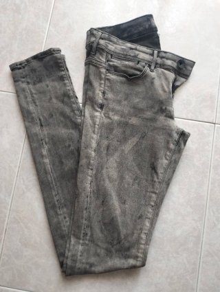 Pantalones Guess Gris