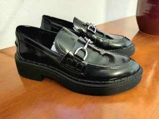 Mocasines negros Zara 37