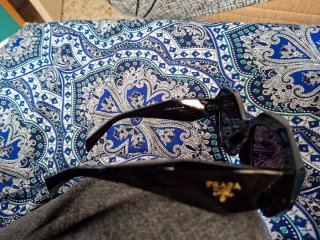 Gafas de sol Prada negras