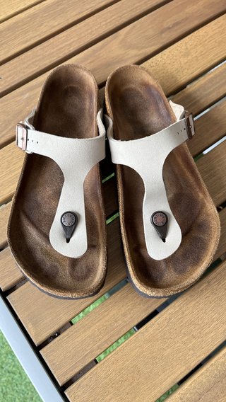 Sandalias Birkenstock Gizeh beige talla 38