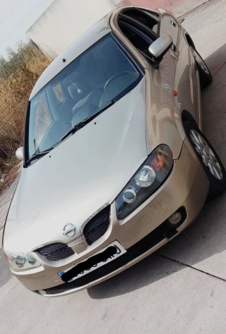 Nissan Almera 2002