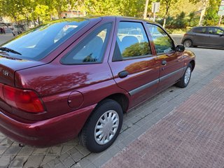 Ford Escort vehiculo historico