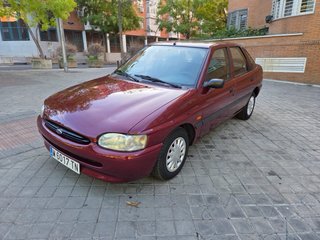 Ford Escort vehiculo historico