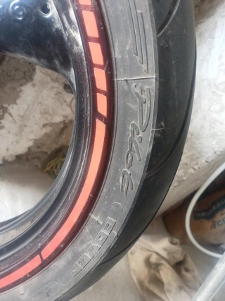 Llanta Ducati Monster con Neumático