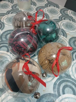 Set di 5 Foulard in Palline Natalizie