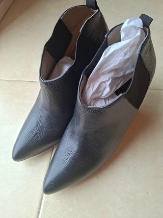 Botines Negros Mango