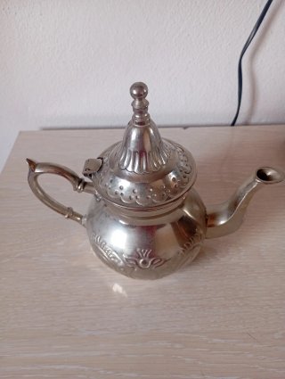 Tetera de Metal Plateada