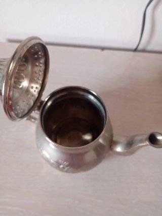 Tetera de Metal Plateada
