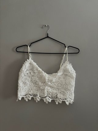 Top encaje Stradivarius