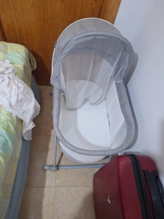 Cuna de bebé portátil