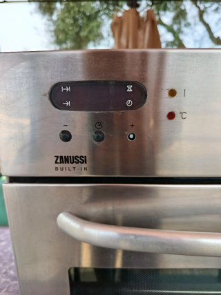 Horno zanussi ZBN 760 X