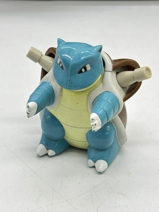 blastoise pokemon pupazzetto gadget mcdonalds