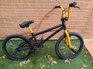 Bicicleta BMX GT Bikes