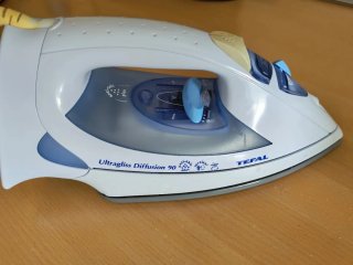 Plancha de Ropa Tefal Ultragliss Diffusion 90