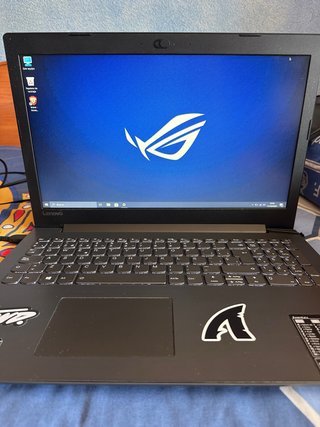 Portátil Lenovo Gaming