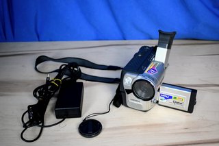 Videocámara Samsung VP-L750 HI8