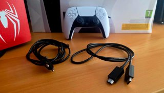 PS5 con custodia disco Spider-Man