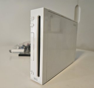 Consola Nintendo Wii con mandos, juegos y accesori