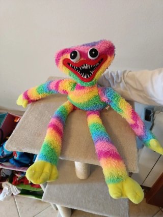 Peluche Huggy Wuggy arcobaleno