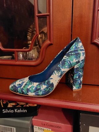 Zapatos de tacón estampados talla 37