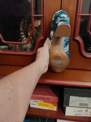 Zapatos de tacón estampados talla 37