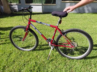 Bicicleta de Montaña Globe Trotter Roja
