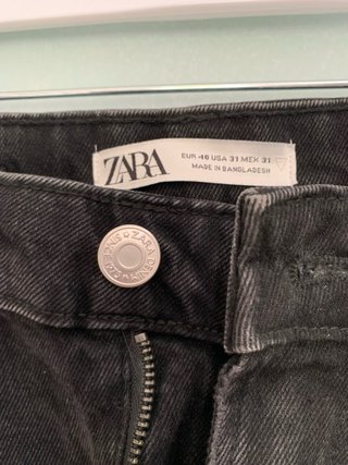 Pantalón vaquero Zara negro
