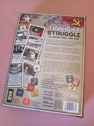 Twilight Struggle enfundado - Juego de mesa