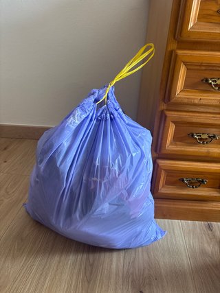 Lote sorpresa de 21 prendas de ropa