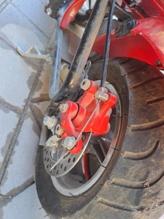 Moto Eléctrica Infantil Roja 250W