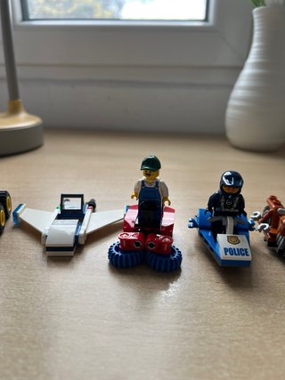 Lote de 10 vehículos LEGO City