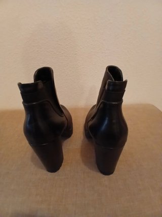 Botines Negros con Plataforma