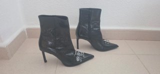 Botines tacón Zara hebillas