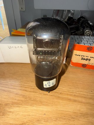 Válvula de Radio Antigua PP610 B543