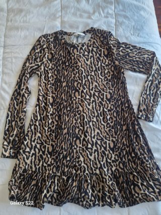 Vestido de punto con estampado animal