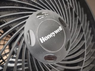 Ventilador Honeywell Negro