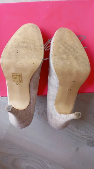 Zapatos de tacón Pilar Burgos beige