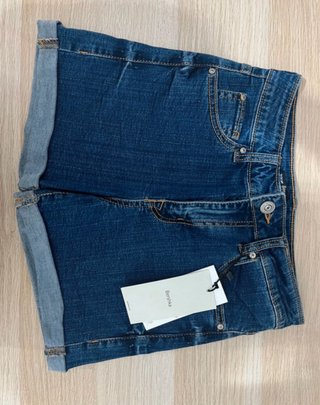 Shorts vaqueros Bershka talla 34