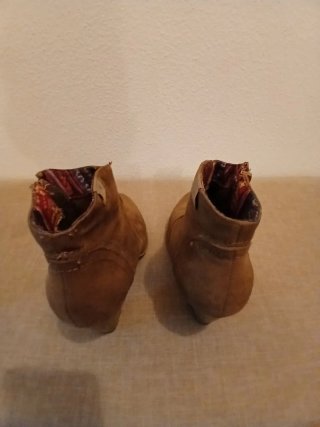 Botines Marrones de Tacón