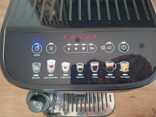 Cafetera DeLonghi Magnifica EVO