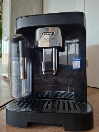 Cafetera DeLonghi Magnifica EVO