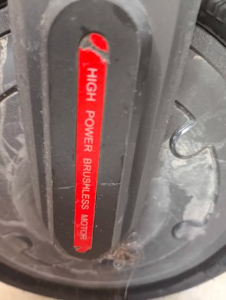 Patín eléctrico negro