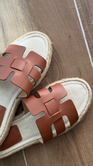 Sandalias de cuña H 38