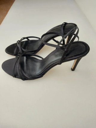 Sandalias de tacón Negras Zara Talla 38