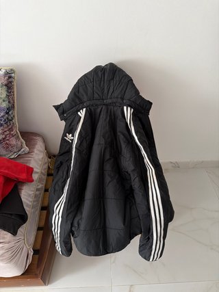 Chaqueta adidas Negra