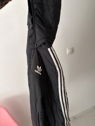 Chaqueta adidas Negra