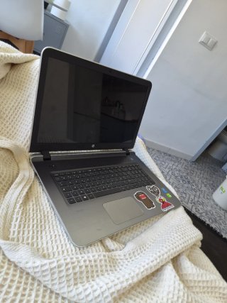 HP Pavilion Laptop Plata