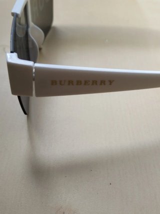 Gafas de sol Burberry blancas