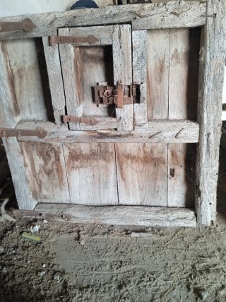 Puerta antigua de madera