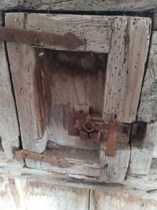 Puerta antigua de madera